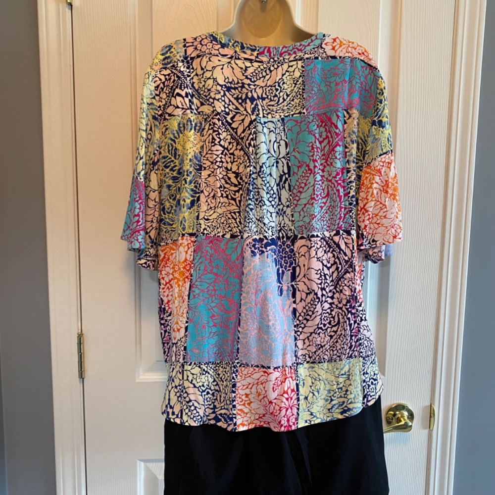 BUY 2 ITEMS GET 1 FREE -Chico’s Colorful Front Tie Top w Flutter Sleeves Sz 12/L - Picture 3 of 8